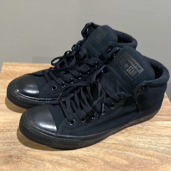 Converse Triple Black Mid-Top Sneakers Monochrome Design - Picture 3 of 6